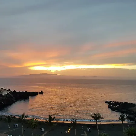 Stunning Sunset View Beachfront !new! 公寓